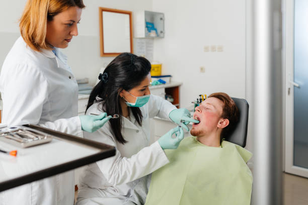 Best Tooth Infection Emergency Dentist  in Brooklyn, OH
